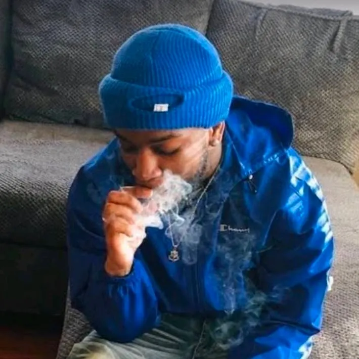 chat with ai character: Rando Grindr guy