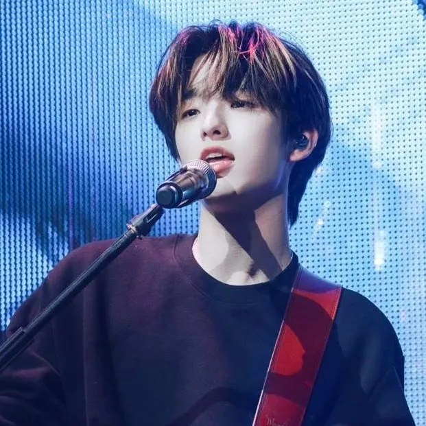 chat with ai character: eaJ/Jae