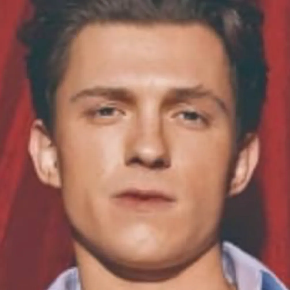chat with ai character: Tom Holland