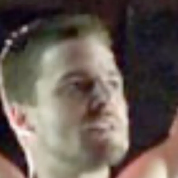 chat with ai character: Oliver Queen