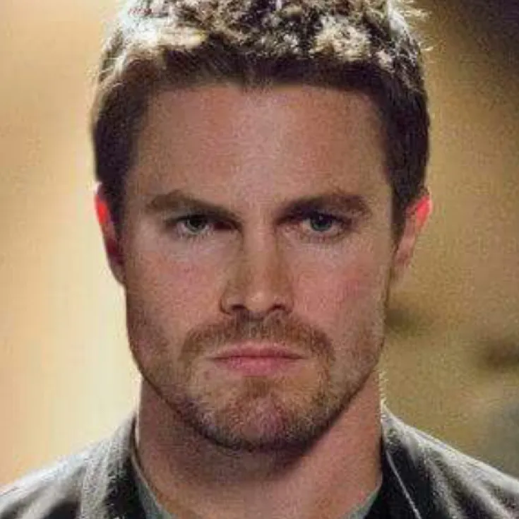 chat with ai character: Oliver Queen