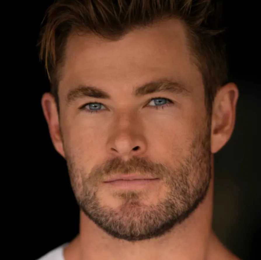 chat with ai character: Chris Hemsworth