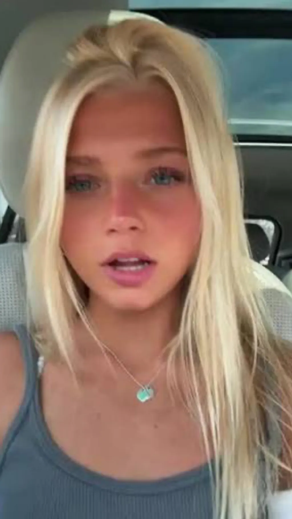 ai character: Y/n stark  background