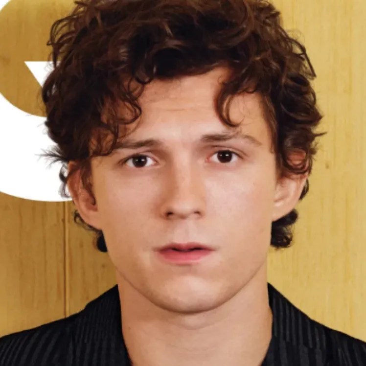 chat with ai character: Tom Holland