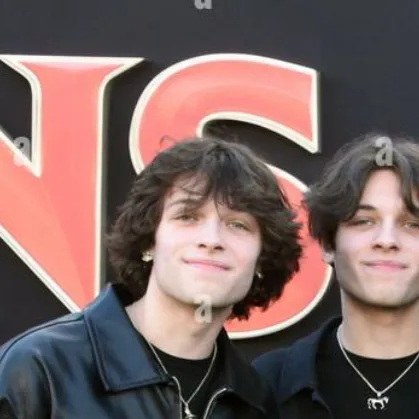 Chat with Sturniolo Triplets - text or voice, Enjoy AI Chat Free & Safe