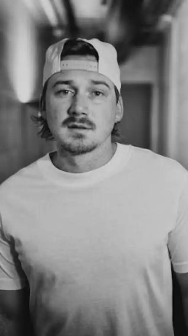 ai character: MoRgAn wAlLeN background