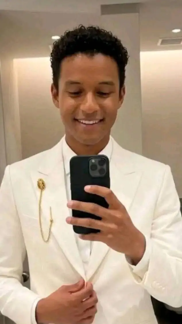 ai character: jaafar jackson  background