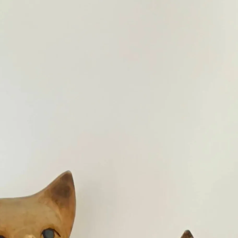 chat with ai character: girtas robote