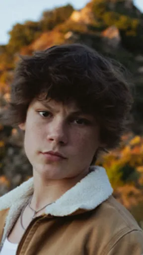 ai character: Maddox batson  background