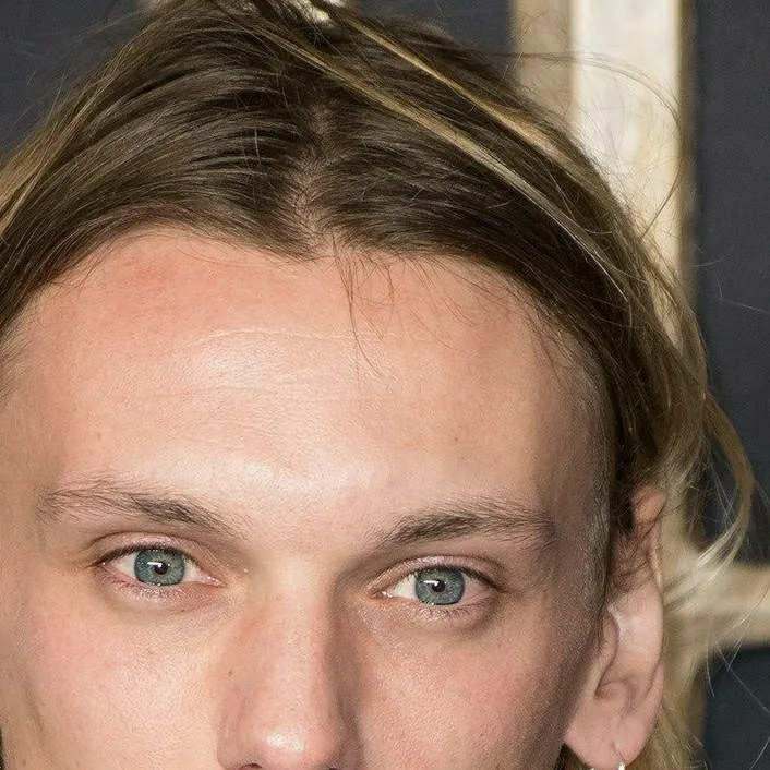 chat with ai character: Jamie camp bell