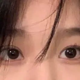 chat with ai character: ria