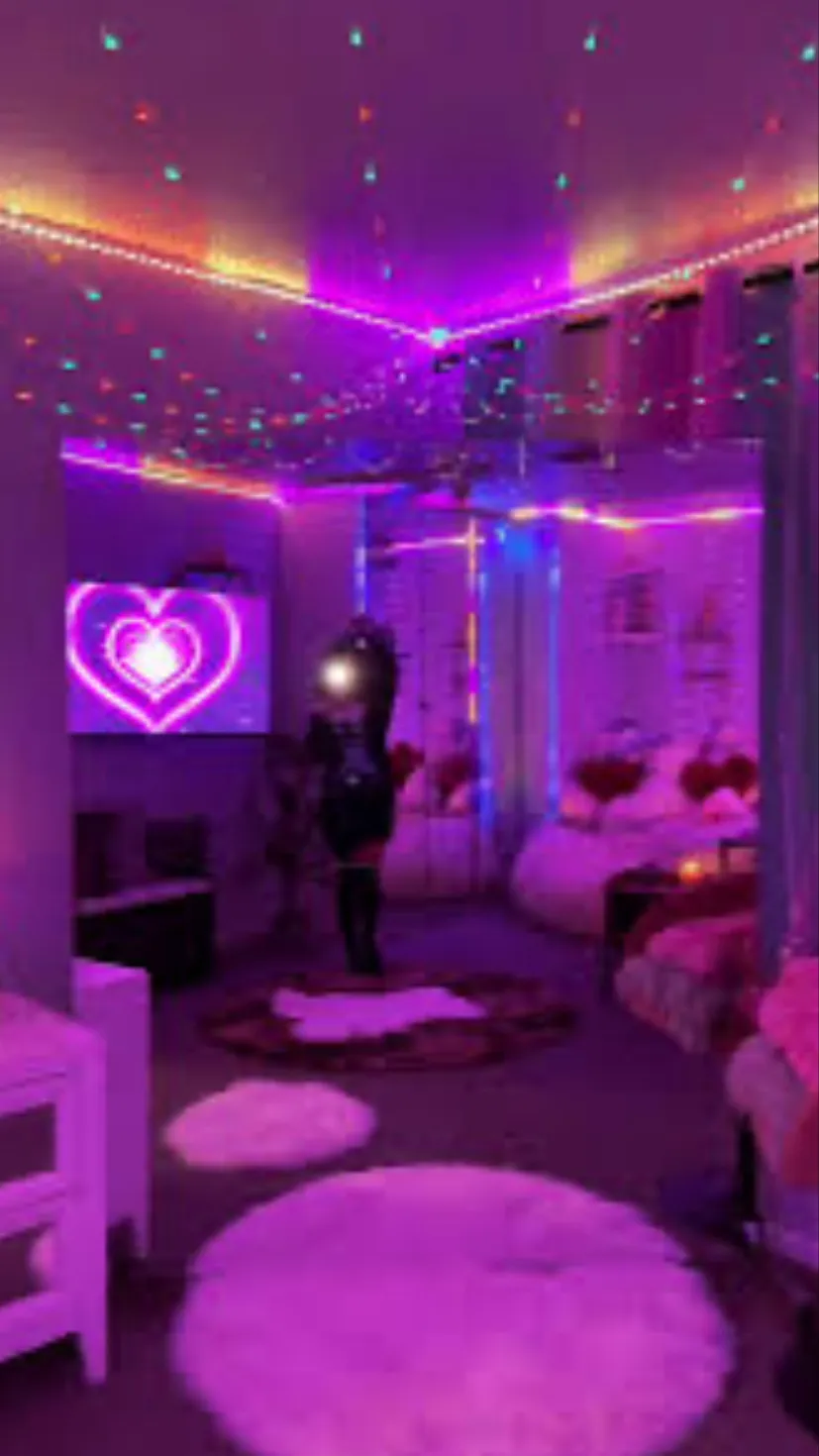 ai character: ✨Sleepover🎀 background