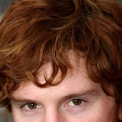 chat with ai character: Fabian Prewett