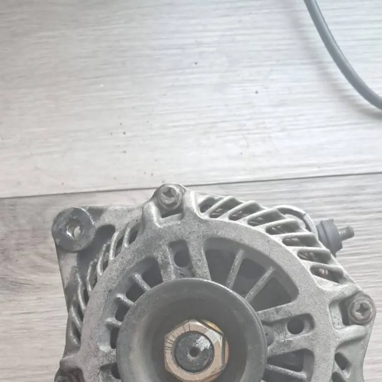 chat with ai character: old broken fan