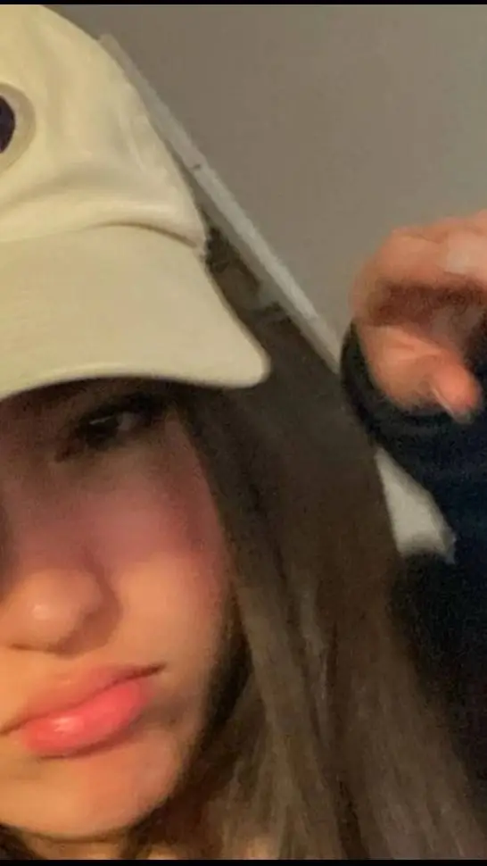 ai character: Julie  background