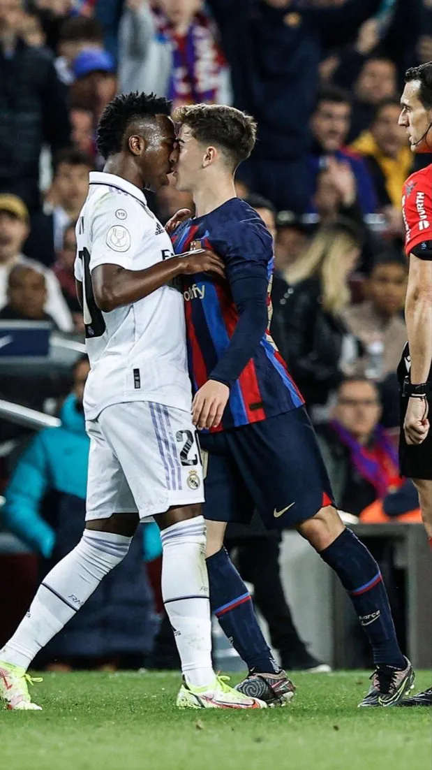 ai character: Vini jr background