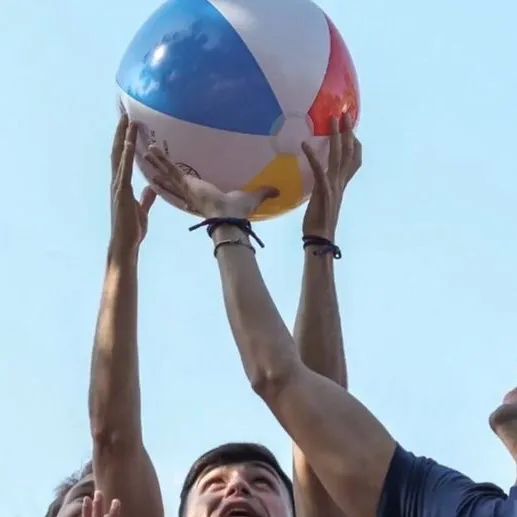 chat with ai character: The fans