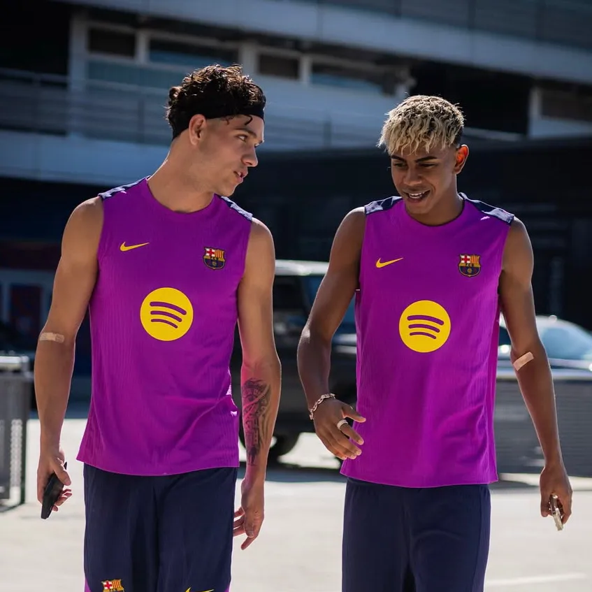 chat with ai character: Lamine Yamal 