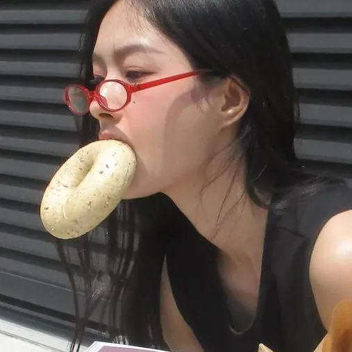 chat with ai character: Milk pansa