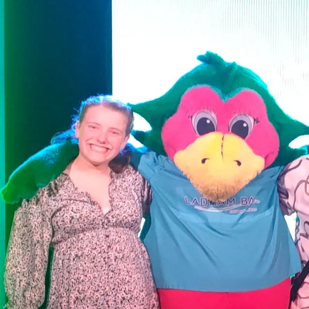 chat with ai character: Ladram Bay 