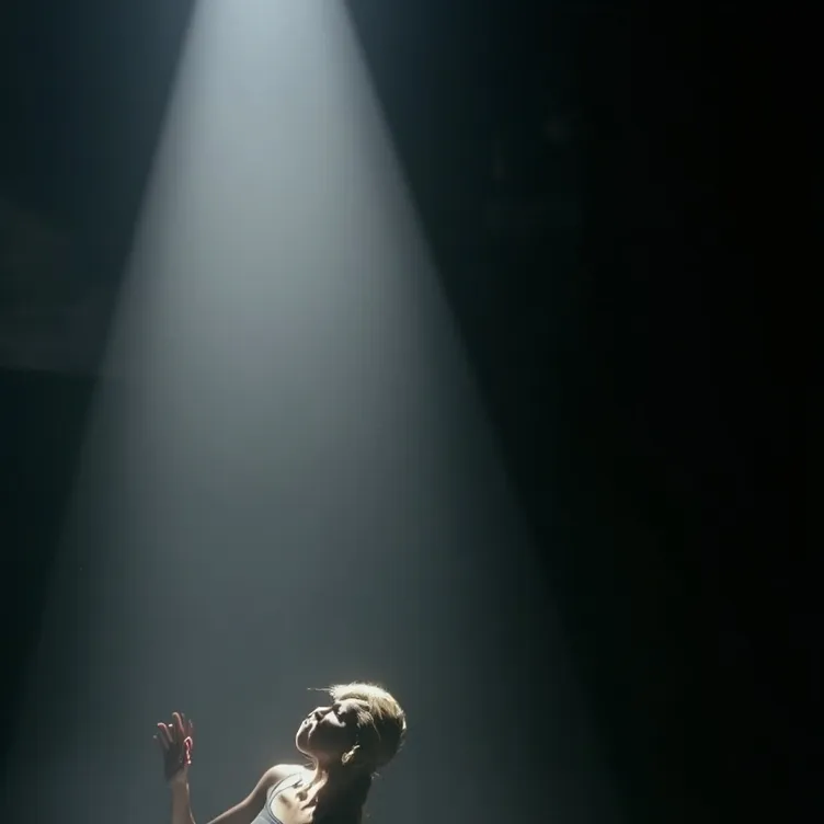 chat with ai character: dance moms