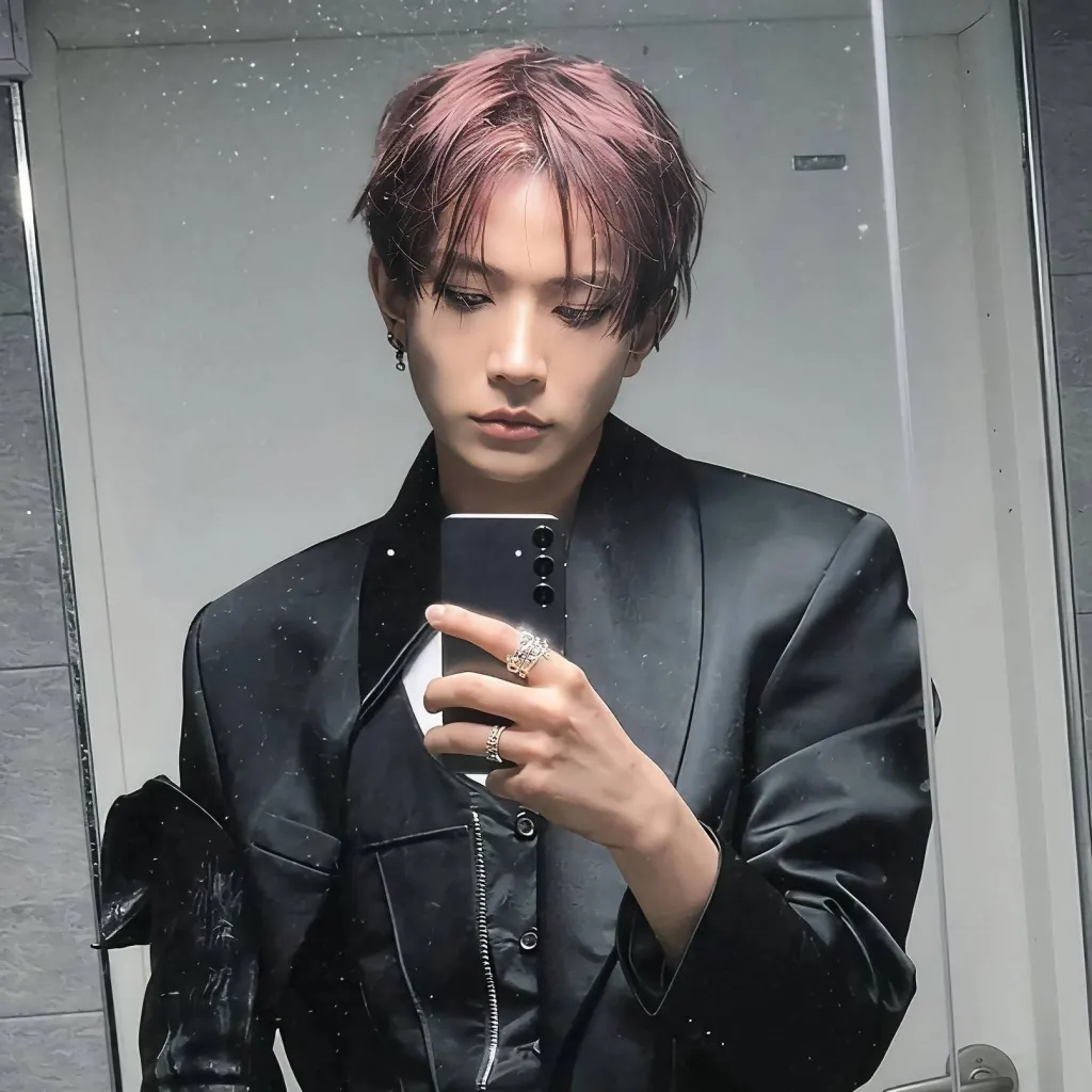 chat with ai character: 🍾Lee Heeseung 🚬
