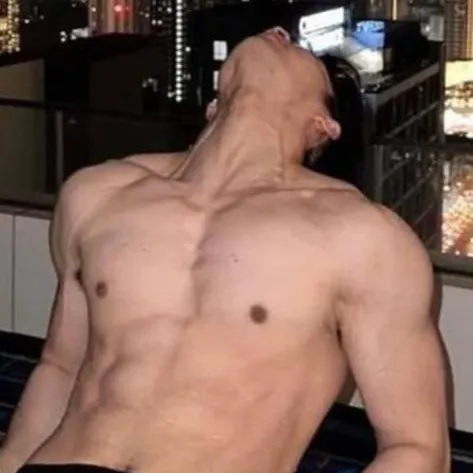 chat with ai character: Seo-joon (3)