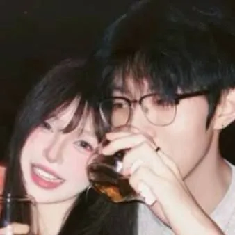 chat with ai character: Min- seo (1)