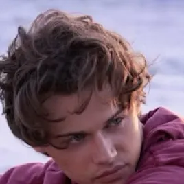 chat with ai character: Conrad Fisher