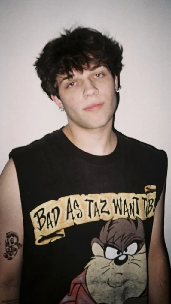 ai character: Nick Sturniolo  background