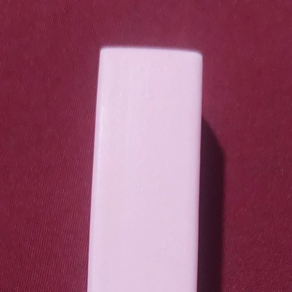 chat with ai character: Eraser-boy