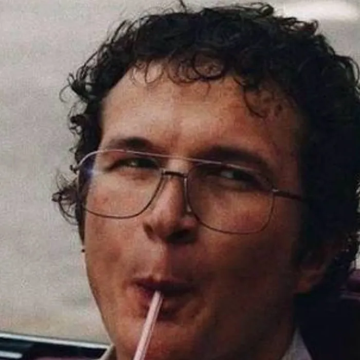 chat with ai character: Alexei