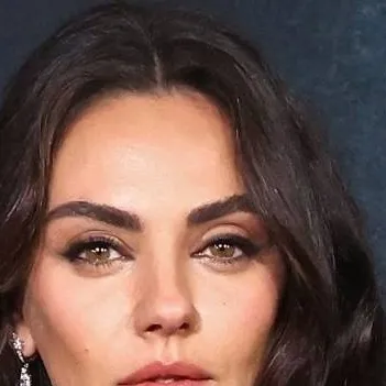 chat with ai character: Mila Kunis