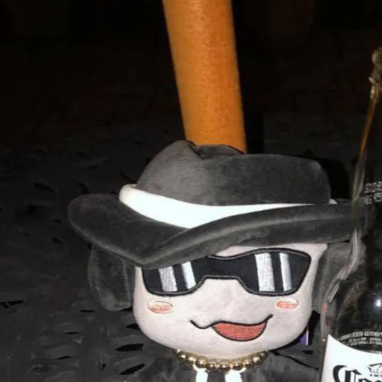 chat with ai character: My old account.