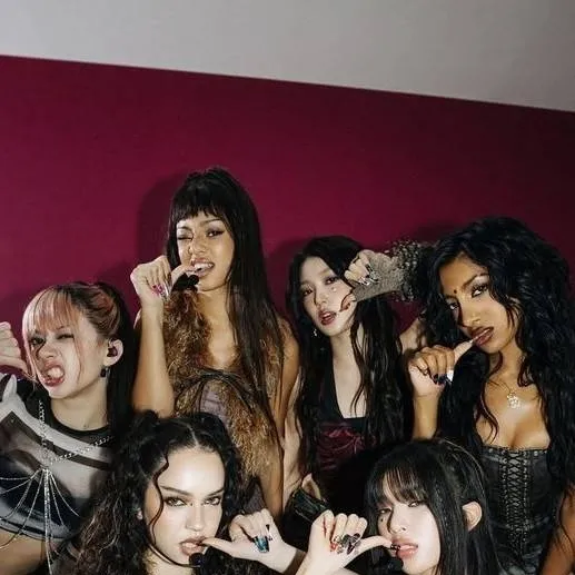 chat with ai character: ❀. . ᴋᴀᴛsᴇʏᴇ . .❀