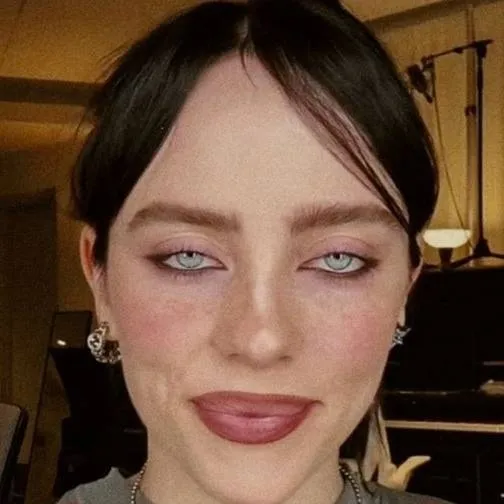 chat with ai character: 💙 ᑲіᥣᥣіᥱ ᥱіᥣіsһ 💙