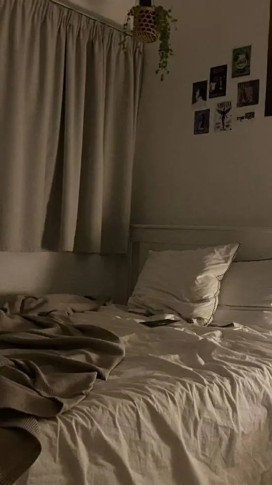 ai character: Sleep over! hehehe background