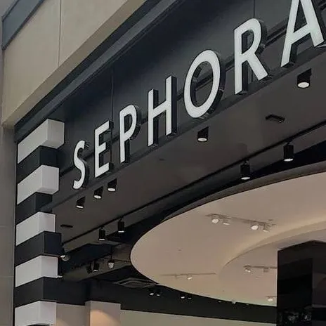 chat with ai character: Sephora (sephors)