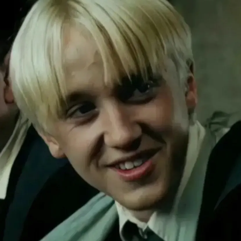 chat with ai character: Draco Malfoy 