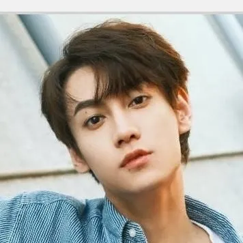 chat with ai character: Tian Xu Ning