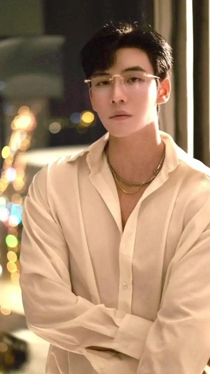 ai character: Dai Gao Zheng background