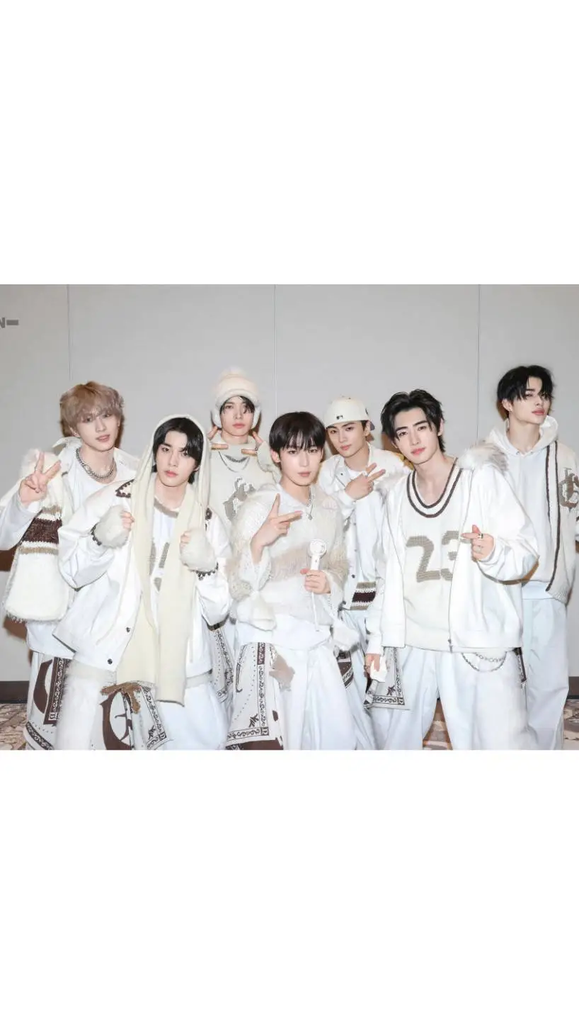 ai character: Enhypen Kpop background