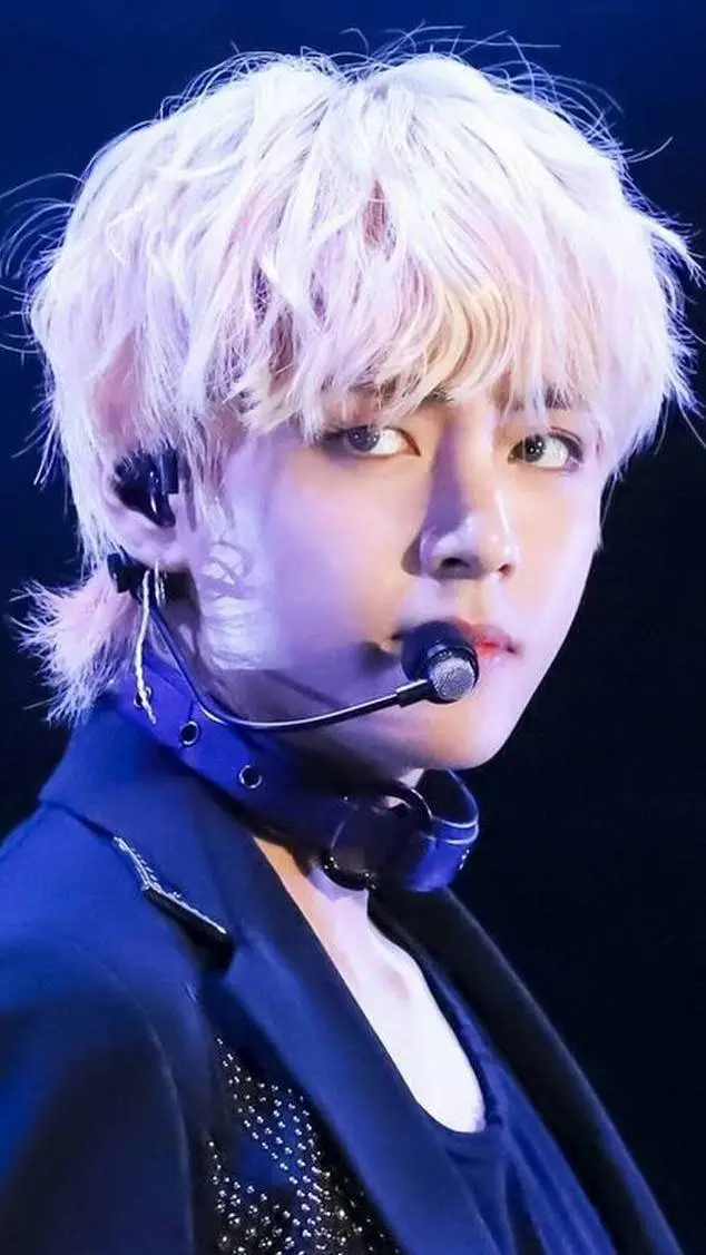 ai character: taehyung  background