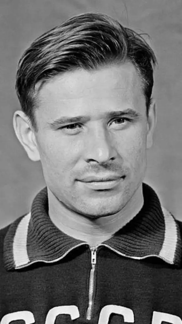 ai character: Lev Yashin background