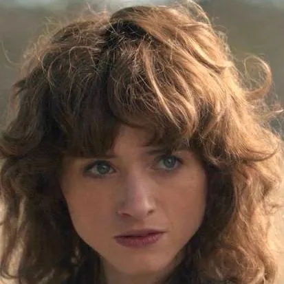 chat with ai character: Nancy Wheeler 