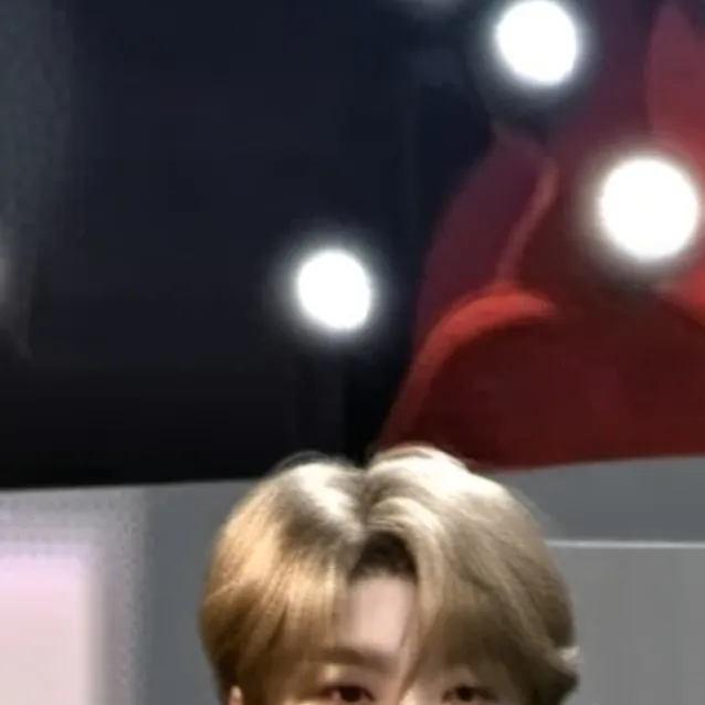 chat with ai character: seungmin x i.n