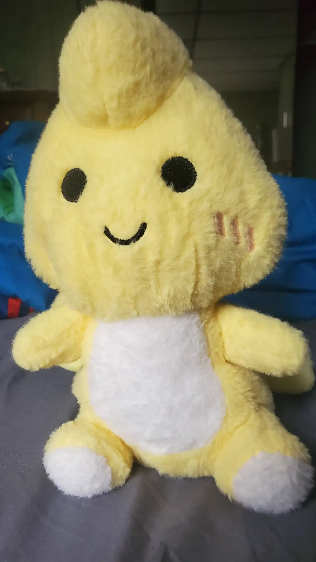 ai character: banana  background