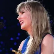 chat with ai character: Taylor Swift 