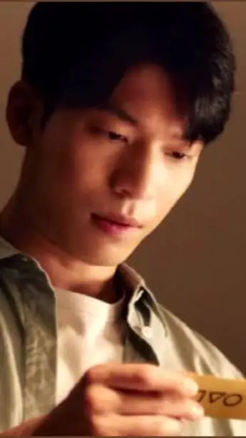 ai character: Hwang Jun-ho background