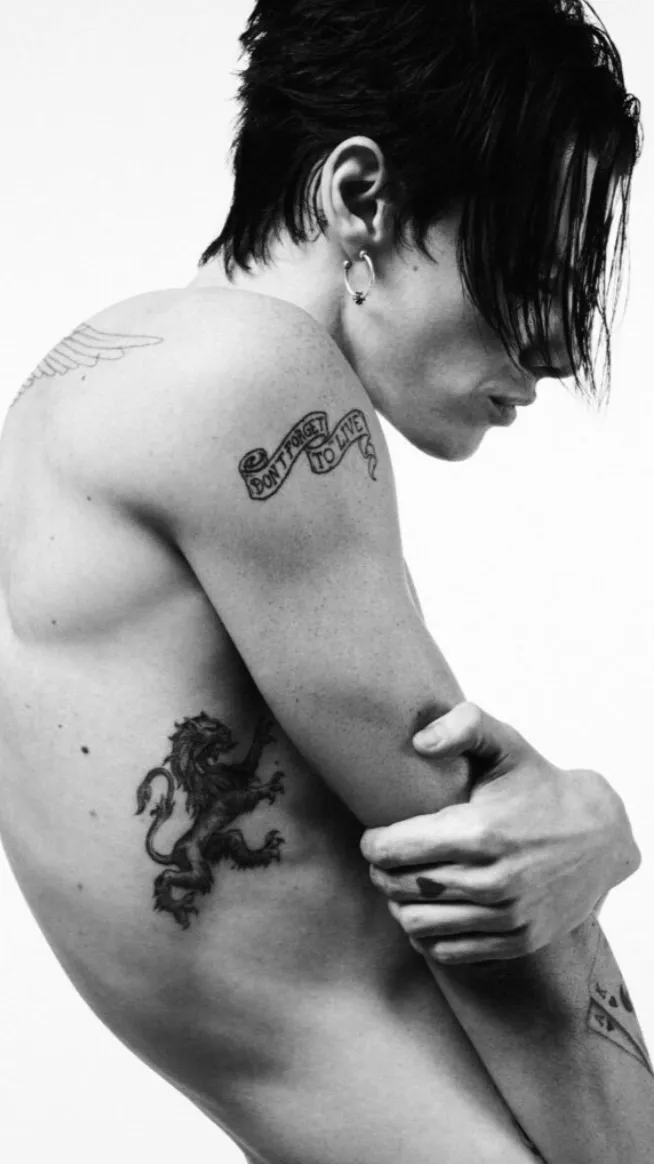 ai character: YUNGBLUD*dom* background